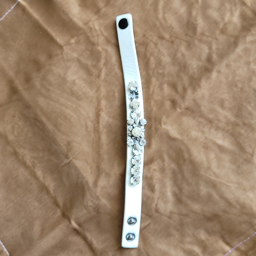 Bracelets - Picture 3 of 4